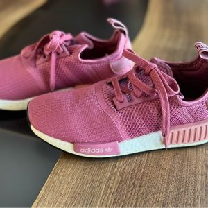 Women’s adidas NMD size 6